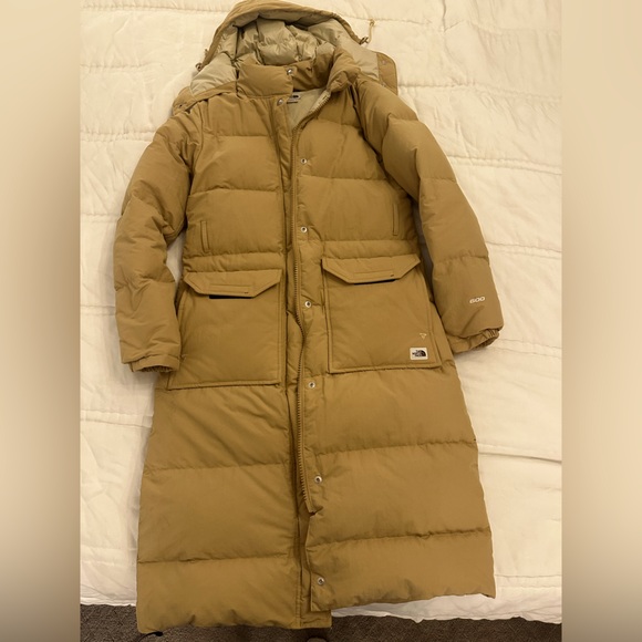 North Face Sierra Parka - Picture 2 of 5